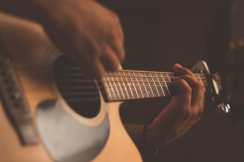 Live guitar solo on small stage